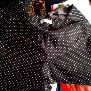 Yoga pants no rips or stains